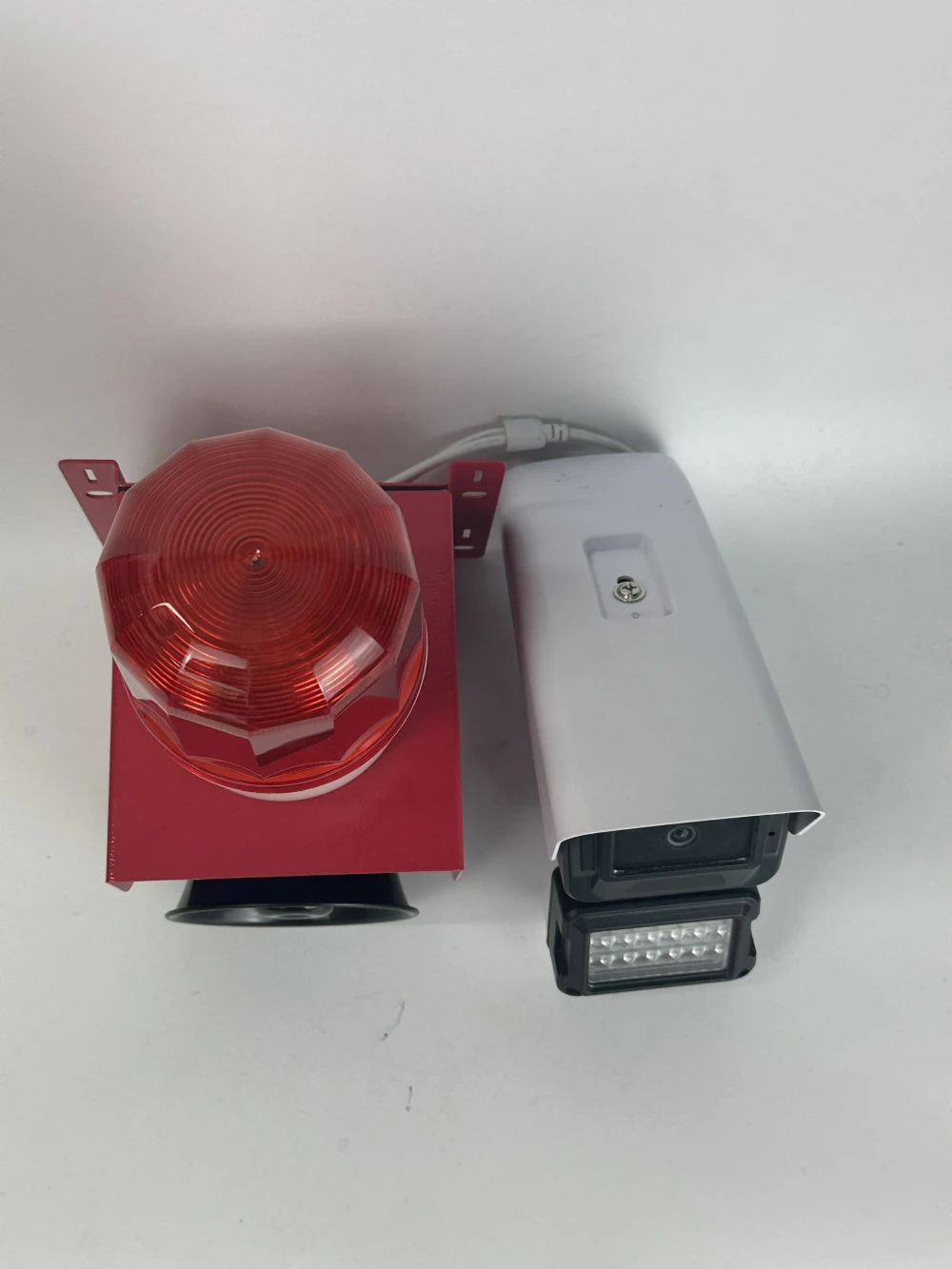 Picture 6: Vehicle and Human Movement Alarm System Device That Senses Within 50 Meters