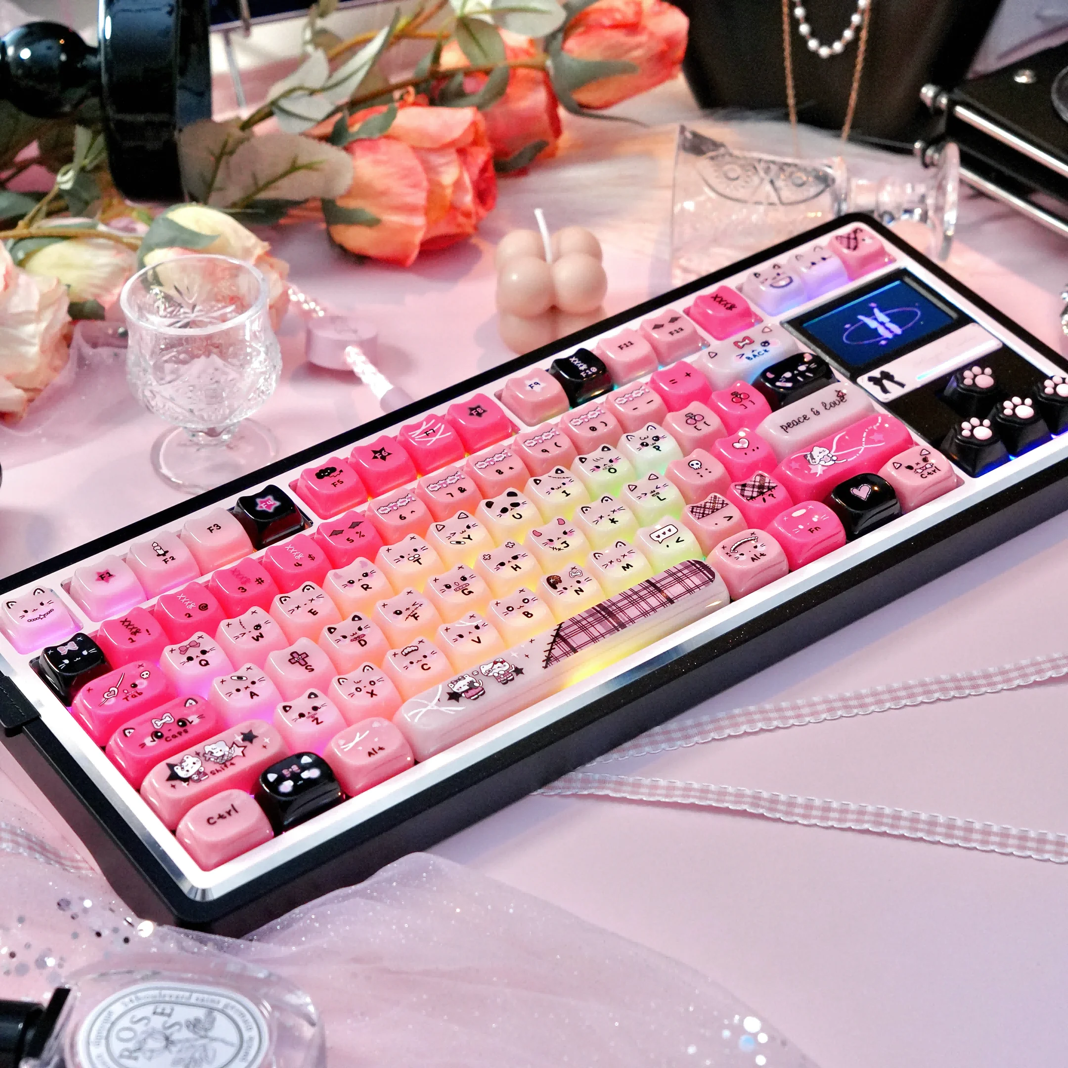 

140 Keys Cute Black Pink Cat Theme Keycaps MAO Keycaps PBT Pink Key Gift DYE-SUB Mechanical Keyboard for Made68 Mad68 Wooting 60