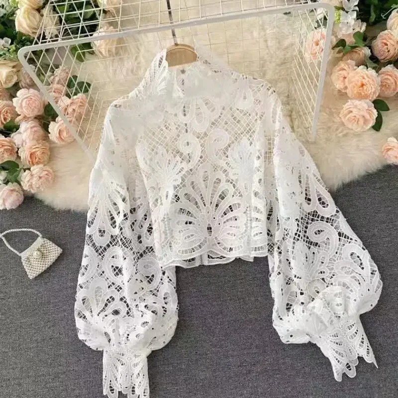 French Palace Style Lace Flower Women Shirt Hollow Out Blouses Women Temperament Fashion Lantern Sleeve Blusas Femininas