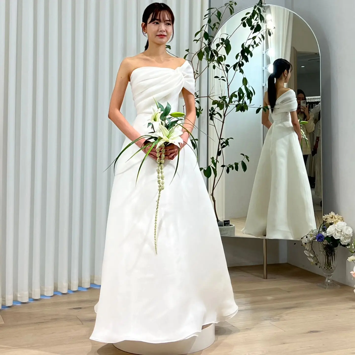 OEING One Shoulder Luxury Formal Wedding Dresses Pleat Simple Short Sleeves 프롬드레스 Floor Length Elegant Bride Gowns Party Women