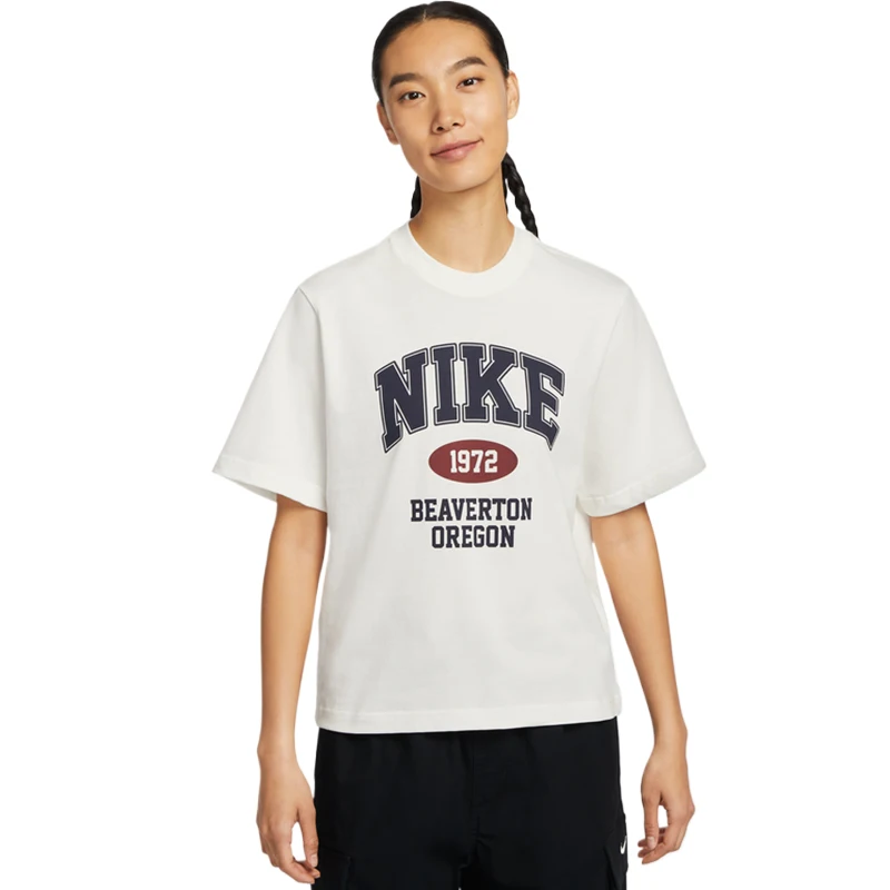 

NIKE Women's Sports and Leisure Short sleeved T-shirt IH0825-133