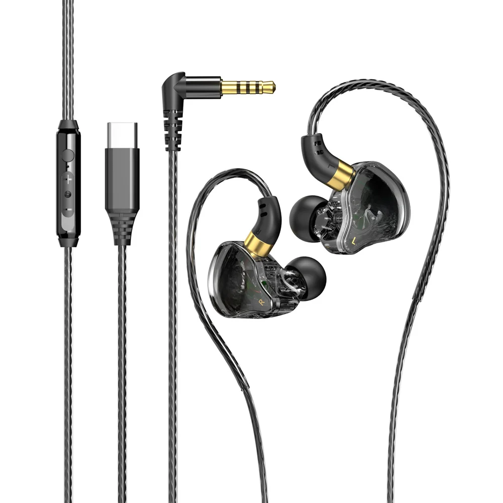 

In-Ear Headphones with USB-C for Sports and Gaming Applications Providing Consistent Audio Signal and Flexible Mobility