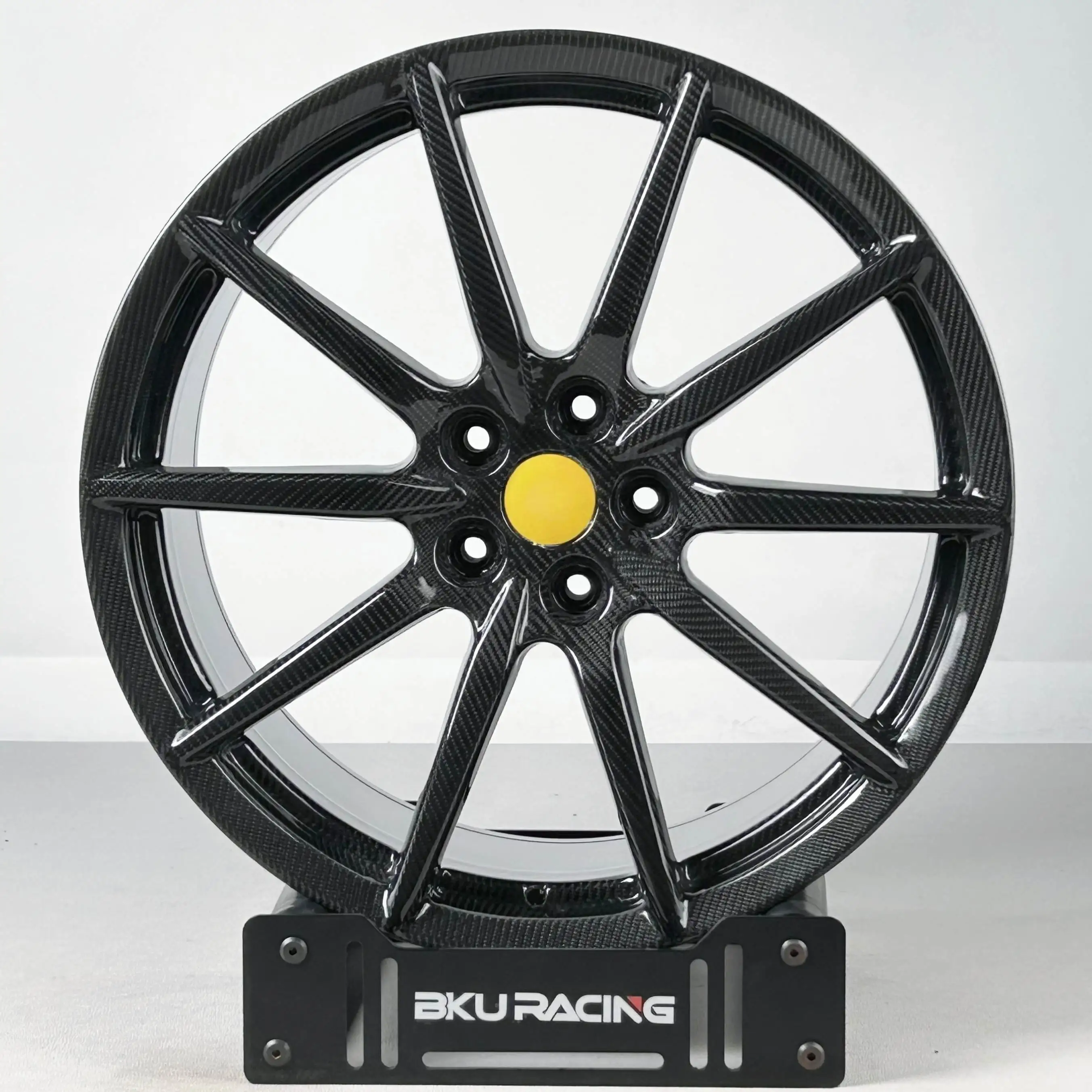 Bku ألياف الكربون عجلات مزورة لفيراري SF90 296 GTB 12Cilindri F80 19 20 21 بوصة حافة مقعرة سبيكة مزورة 5x114.3 عجلات