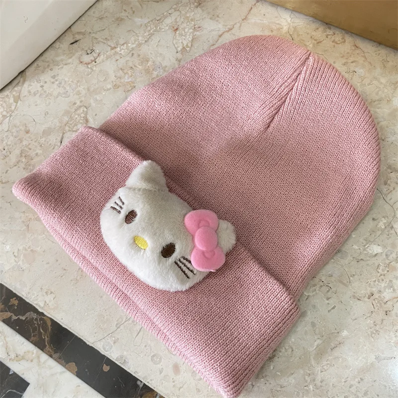 قبعة أطفال محبوكة مطرزة من Hello Kitty كارتونية أمريكية شعبية للخريف والشتاء قبعة دافئة للعطلات وهدية عيد الميلاد