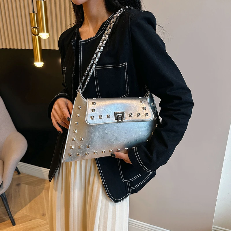 Fashion Chain Shoulder Underarm Bag For Women 2024 Retro Rivet Crossbody Bag Small Flap Handbag Luxury Gold Silver Female Purse