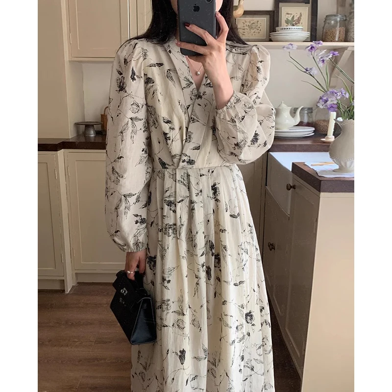 Clothland Female Sweet Oil Painting Midi Dress V Neck Sashes Long Sleeve High Waist One Piece Retro Mid Calf Dresses Mujer QD831