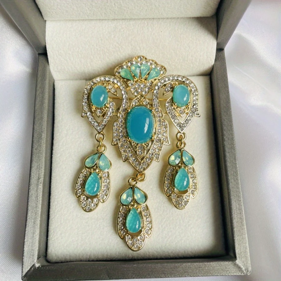 Women\'s Antique Palace Style Anti-glare Brooch Buckle Inlaid Resin Gemstone Senior Sense Cheongsam Accessories Corsage Pin