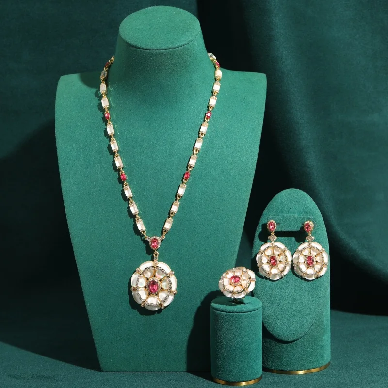 Vintage Red Crystal White Shell Flower Jewelry Sets Luxury Natural Stone For Woman Necklace Earrings Ring Classic Trendy Gift