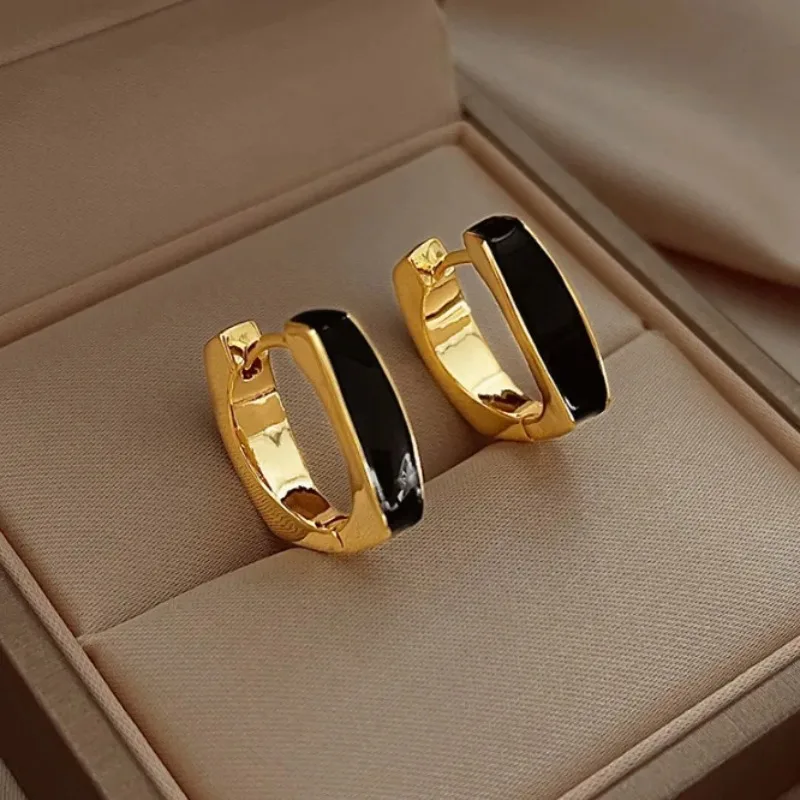The Oil-dripping Square Niche Geometric Style Versatile and High-end Design Ear Buckle