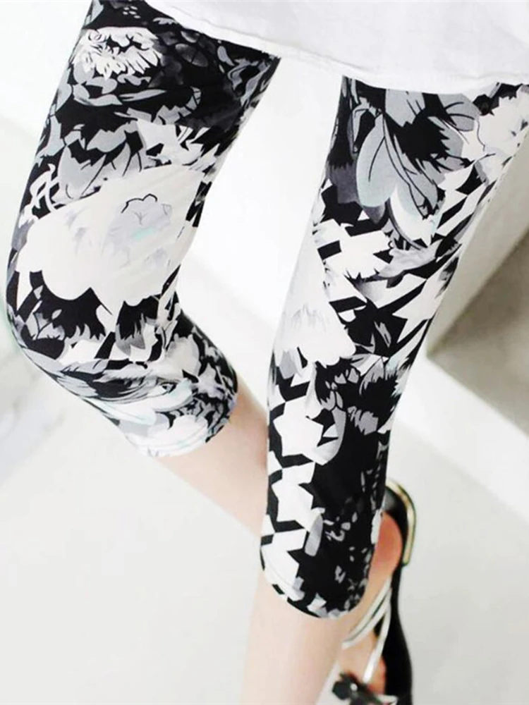 YSDNCHI Short Pants Elastic Floral Stretch Casual Legging Female Breathable Casual Leggings Women 2021 Summer Capris