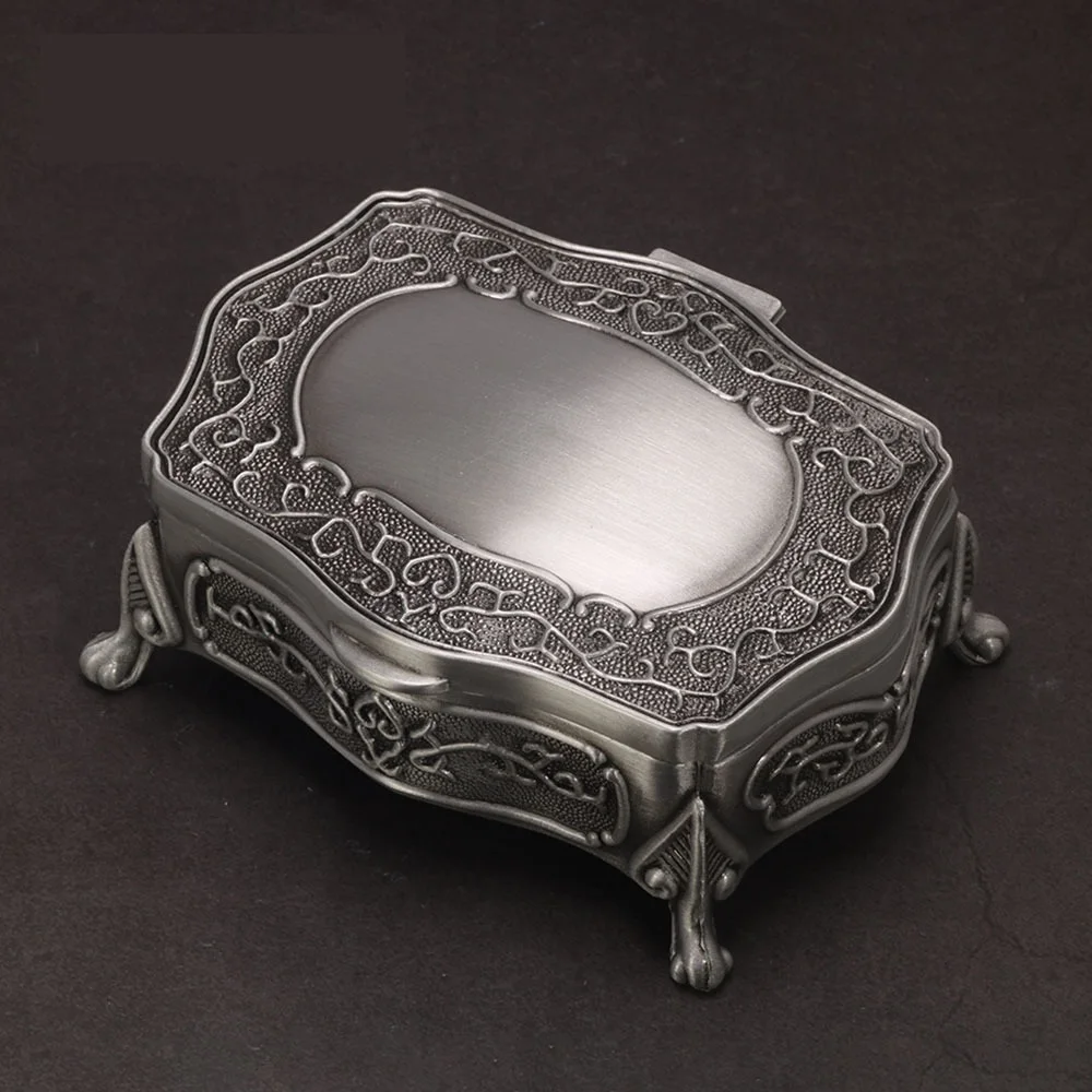 Vintage Alloy Jewelry Box Casket and Heart Shaped 9*7*4.5cm 6*6*3cm For Rings Pendants Necklace Gift Boxes Jewelry Organizer Box