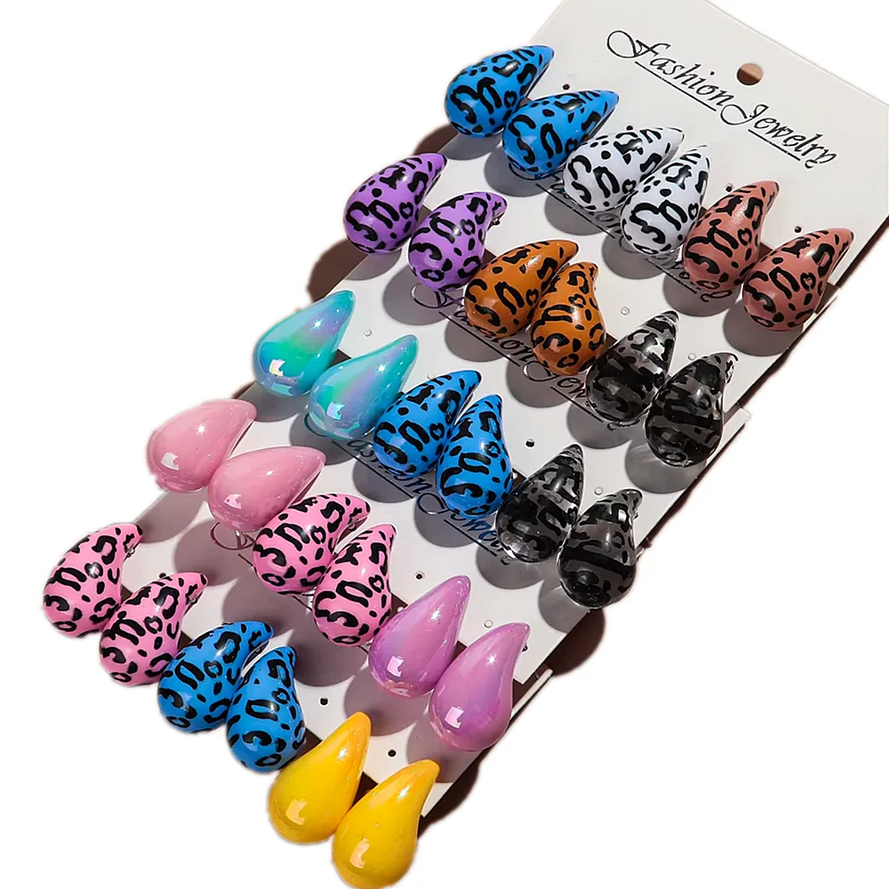 Conjunto de 6 uds de pendientes Dupes con estampado de leopardo en forma de gota de agua iridiscente acrílica de tendencia, pendiente de lágrima transparente de resina para mujer, joyería de diseño 2024