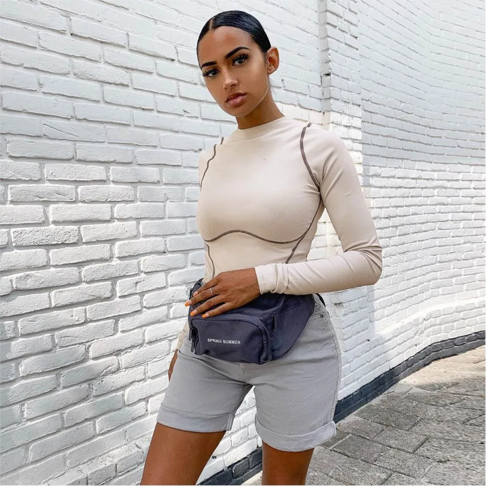 Roupas Femininas Sexy Novo Macacão de Manga Longa com Decote Redondo, Bodysuits em Estilo Simples, Versátil e Elegante