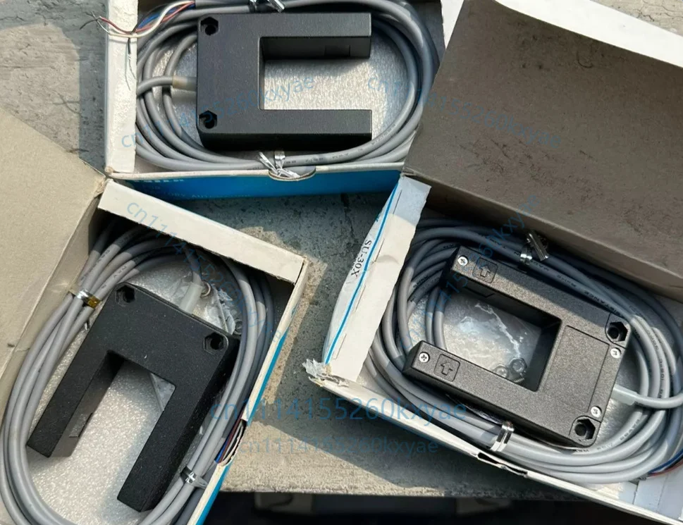 1pcs u-shaped trough photoelectric switch model: su-30x
