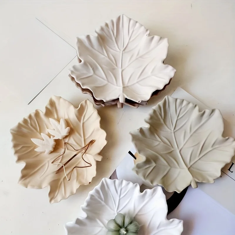 

3D Leaf-Shaped Silicone Mold for Jewelry Tray Silicone Ash Tray Casting Mold for DIY Resin Coaster Resin Organizer Candle Holder