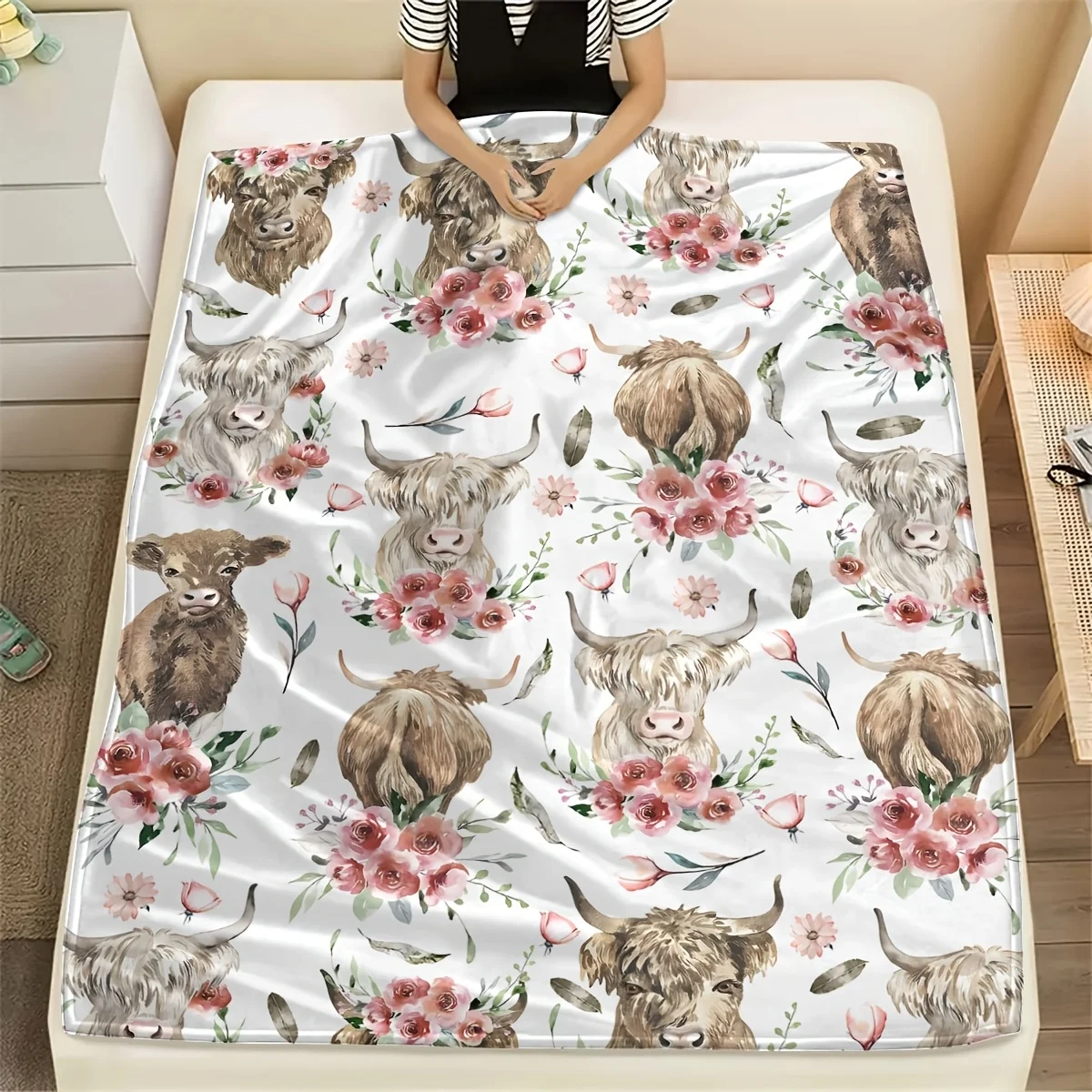 Highland Cow Bed Blanket Flannel Lightweight Soft Comfortable Blanket Bedding Supplies for Sofa Office Bed Camping Travelling 4