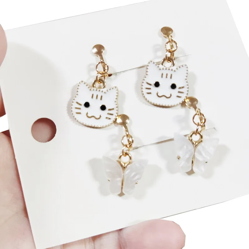 2Pair /set Cute Cartoon White Cat Butterfly Pendant Clip Earrings Trendy Interest Enamel Charms Ear Jewelry Party Gifts For Girl