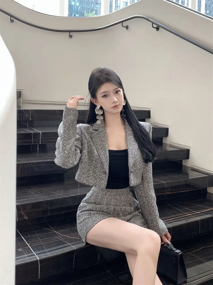 Winter Vintage New Two Piece Set Women Long Sleeve Blazer Coat+solid Gray Shorts Female Casual Korean Fashion Elegant Suit 2024