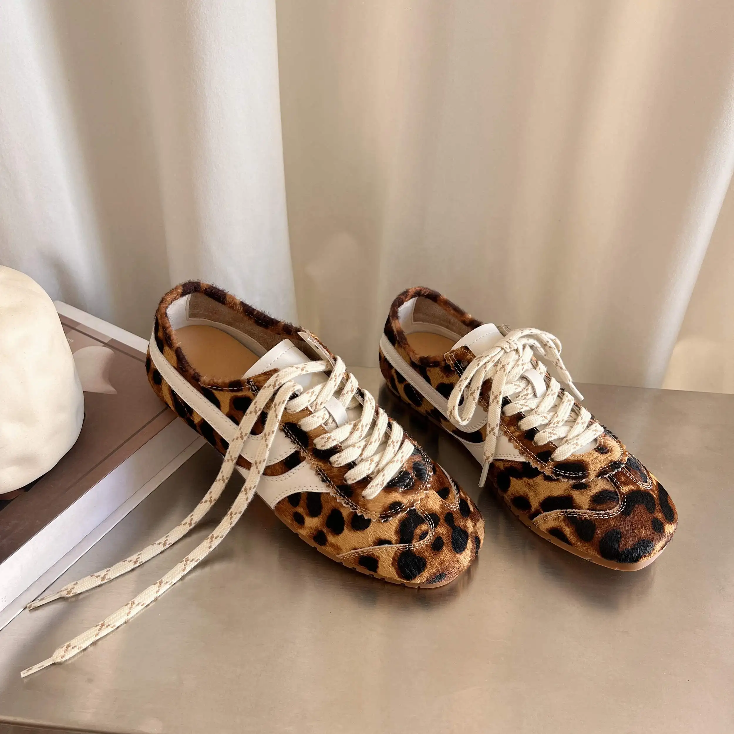 Lanxuryee Horsehair Lace Up Flat With Spring Winter Casual Shoes Leopard Brand Classics Sneakers Luxury Women Vulcanized Shoes