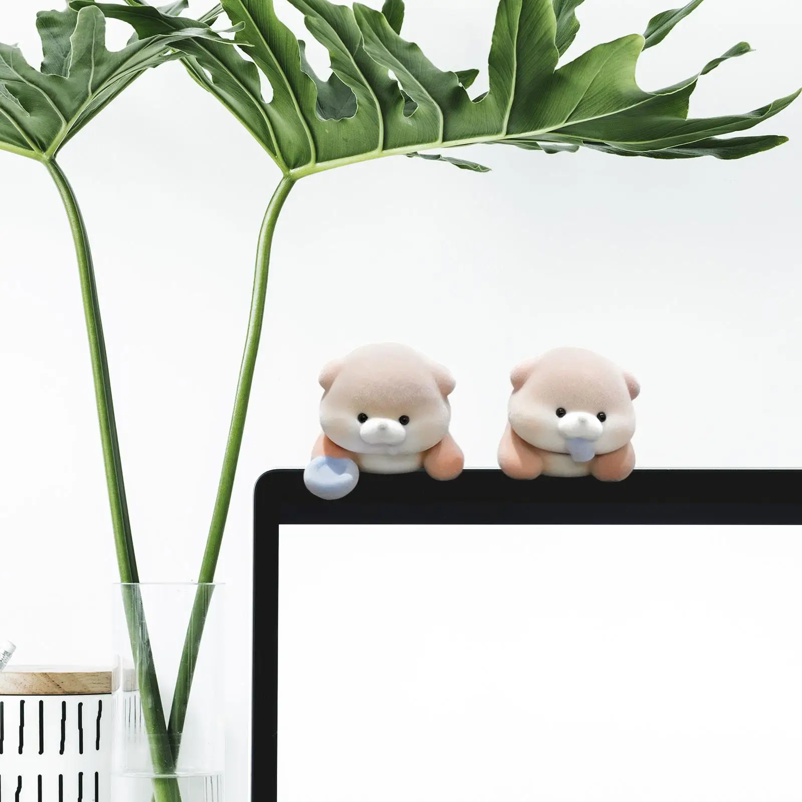 2 Pieces Small Otter Statue Creative Cute Versatile Tabletop Ornament Sculpture Miniature Otter Figurine for Notebook Bookshelf