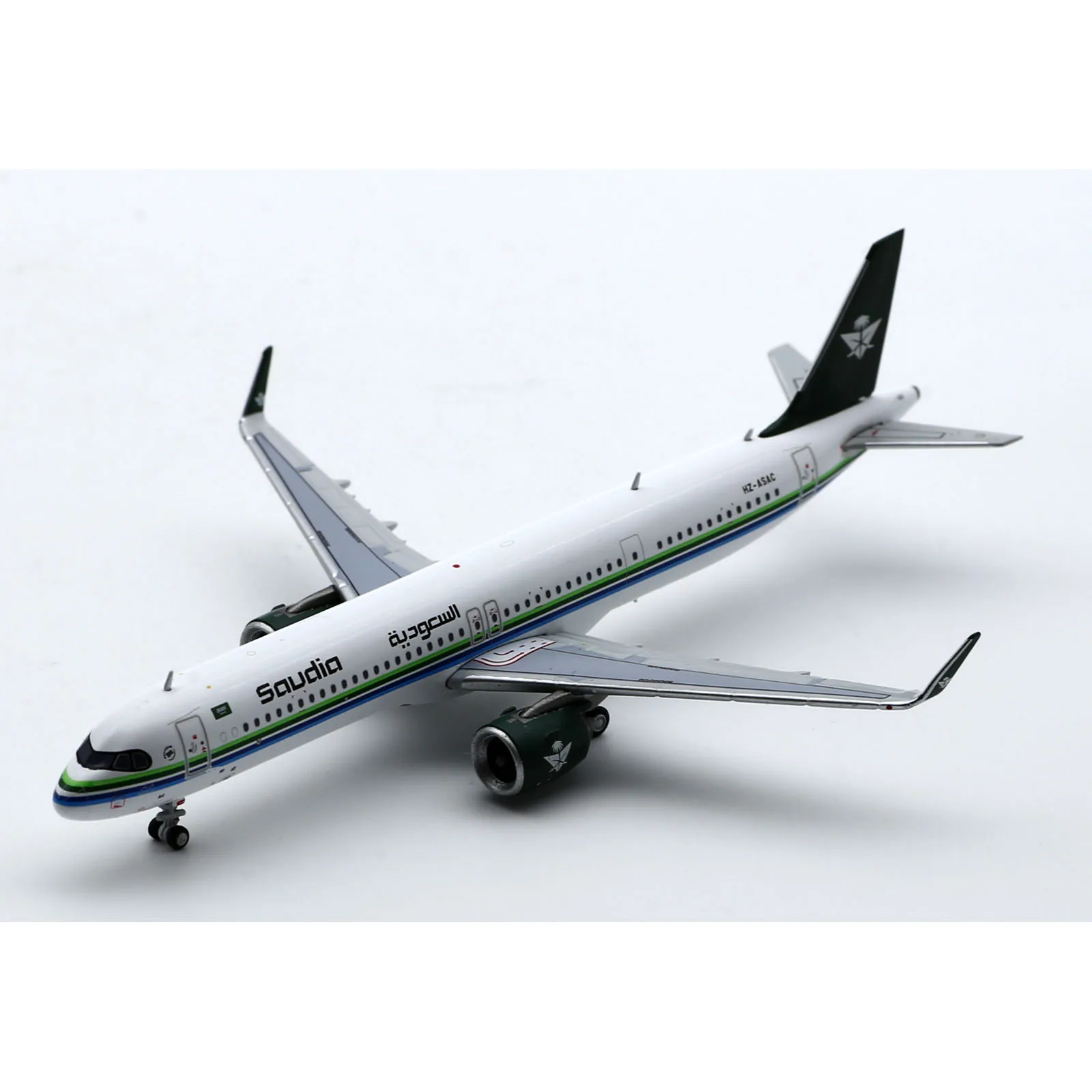 XX40188 Alloy Collectible Plane Gift JC Wings 1:400 Saudi Arabian Airlines \