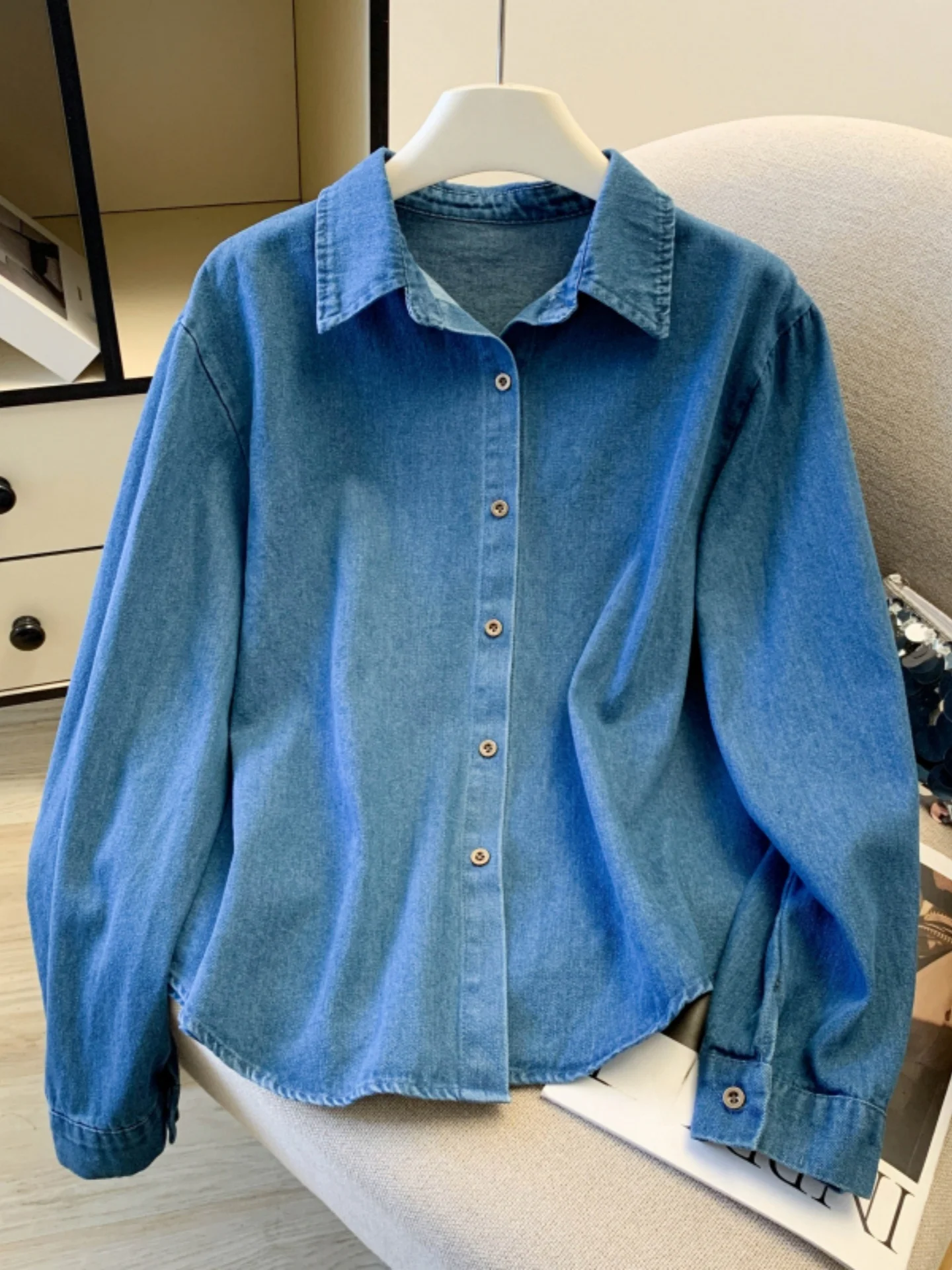 

Blue Hong Kong Style Retro Denim Shirt Jacket Women's Spring Autumn Large Size plus Size Slimming High-End Feeling Top