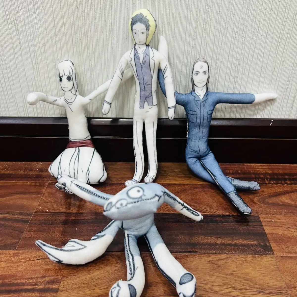 非人間エルラン・シェン大師アニメコスプレぬいぐるみ可動式抽象ボディワイヤースケルトンハロウィン小道具