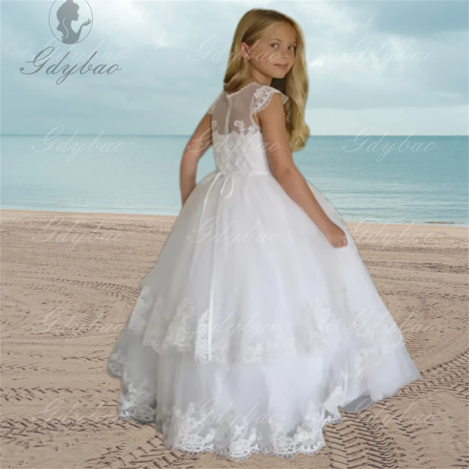 

White Birthday Flower Girl Dresses Tulle Appliques Lace Hem Short Sleeve For Wedding Party Banquet First Communion Gowns