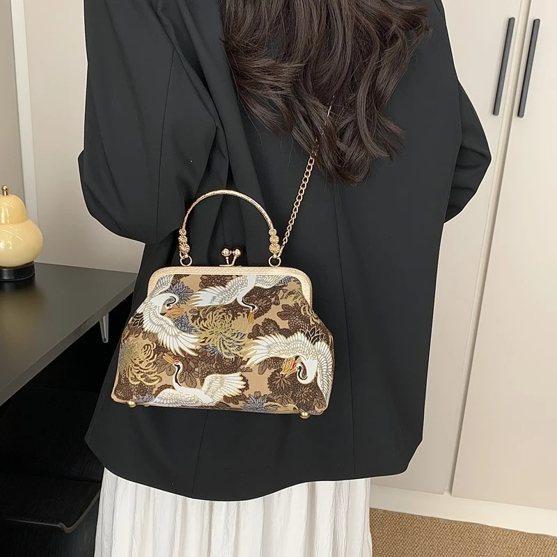 موضة الحرير التطريز المرقعة النمط الوطني حقيبة كروسبودي 2026 رائجة البيع حقائب حلوة للنساء غلق بمشبك حقائب يد نسائية بسيطة #4