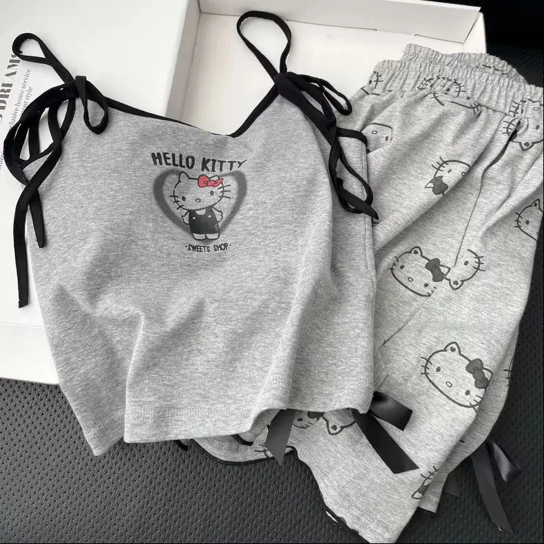 

2025 New Kawaii Sanrio Hello Kitty Pure Desire Wind With Cushion Pajamas Female Summer Halter Shorts Homewear Shorts Sweet Suit