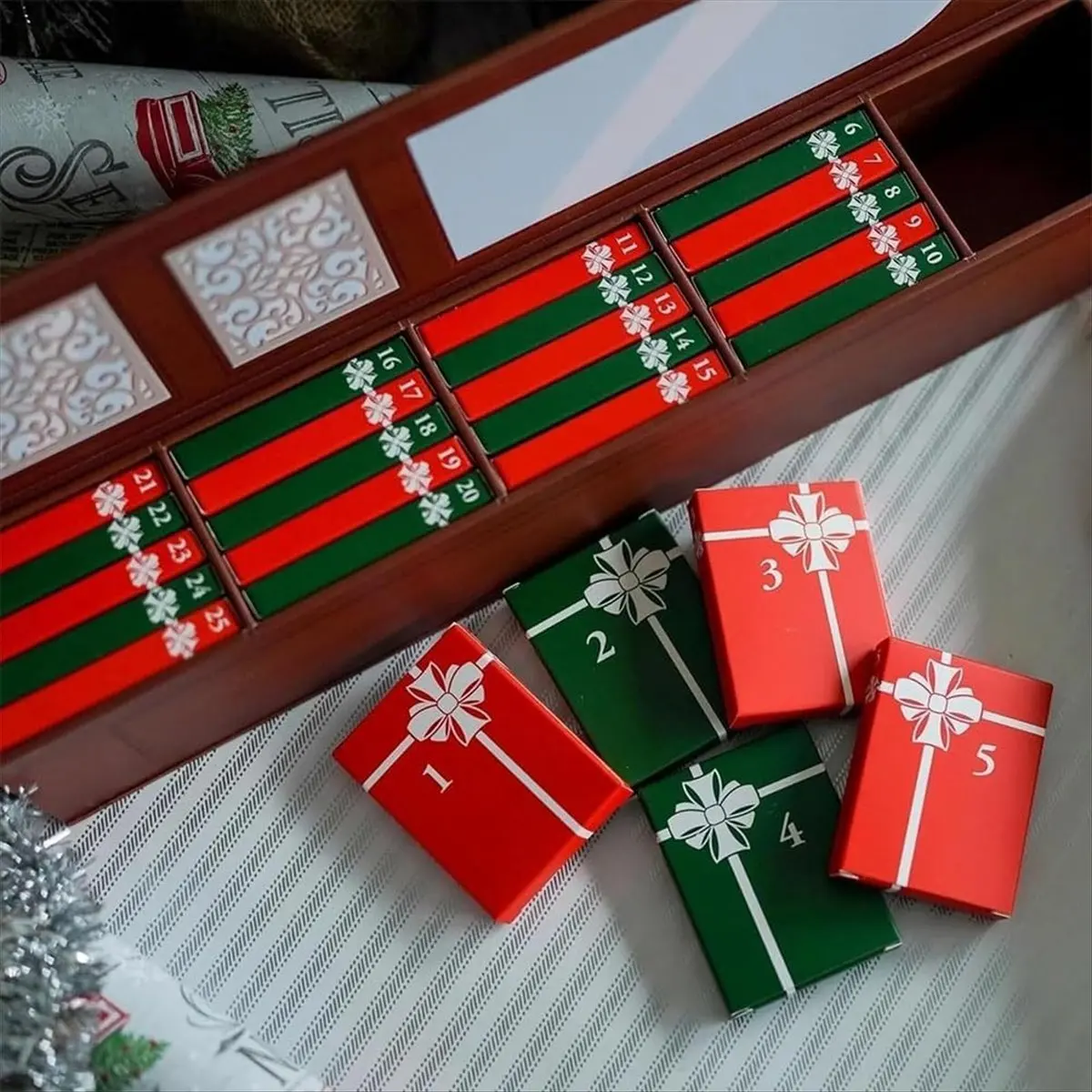 2026 Trend Mini Book Ornament Advent Calendar , Christmas Books for Books Lovers, Miniature Library Holiday Decorations