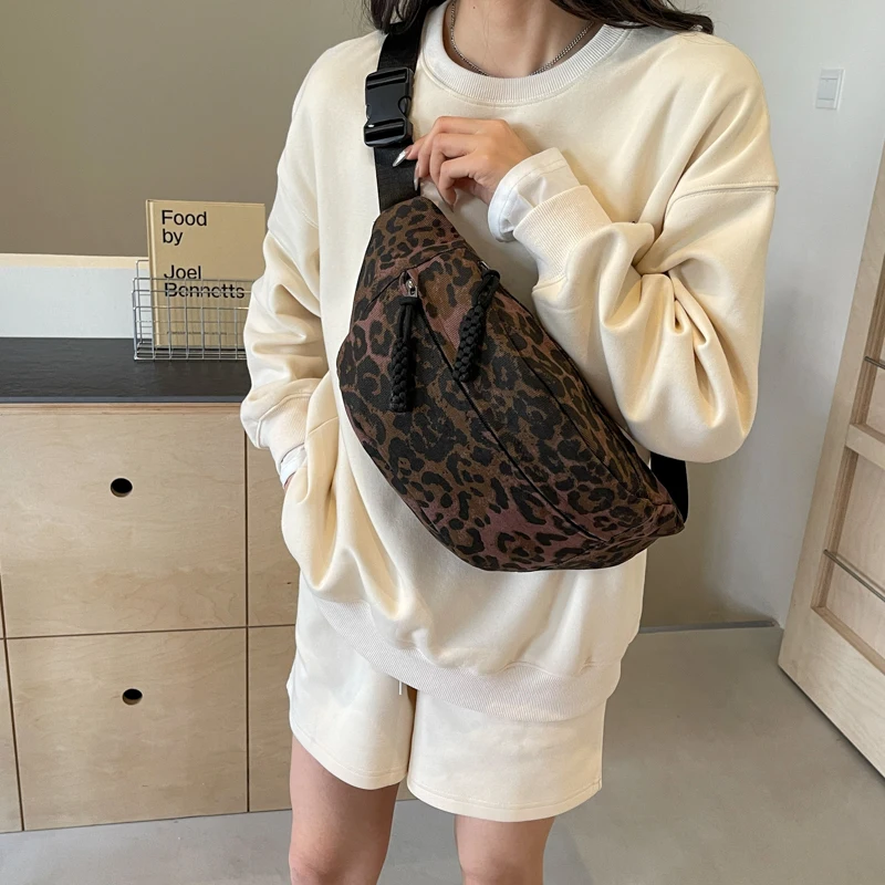 Large Size Leopard Prints Chest Bags For Women Canvas Large Capacity Shoulder Crossbody Bag 2024 Summer Latest Waist Fanny Pack