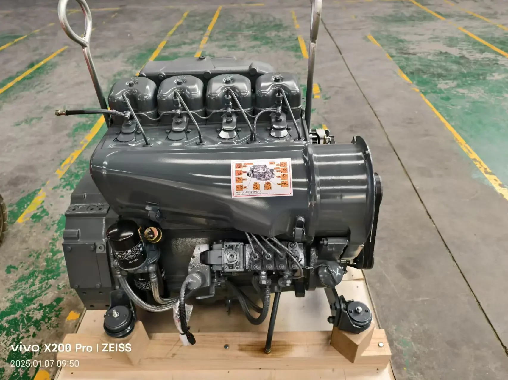 مضخة هيدروليكية لآلات البناء BF4L914 مع محرك كهربائي 914 مبرد بالهواء ومحرك بأربعة أسطوانات وقود الديزل