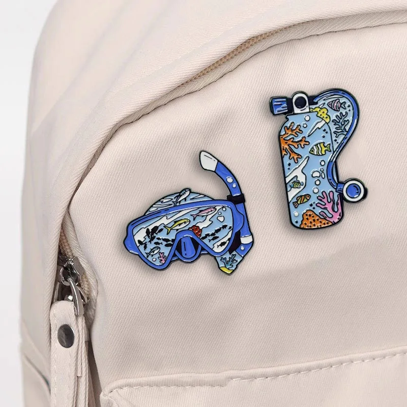 Cartoon Scuba Diving Pin Badge for Sports Fans Backpack Clothes Shoes Scarf Tshirt Jeans Decoration