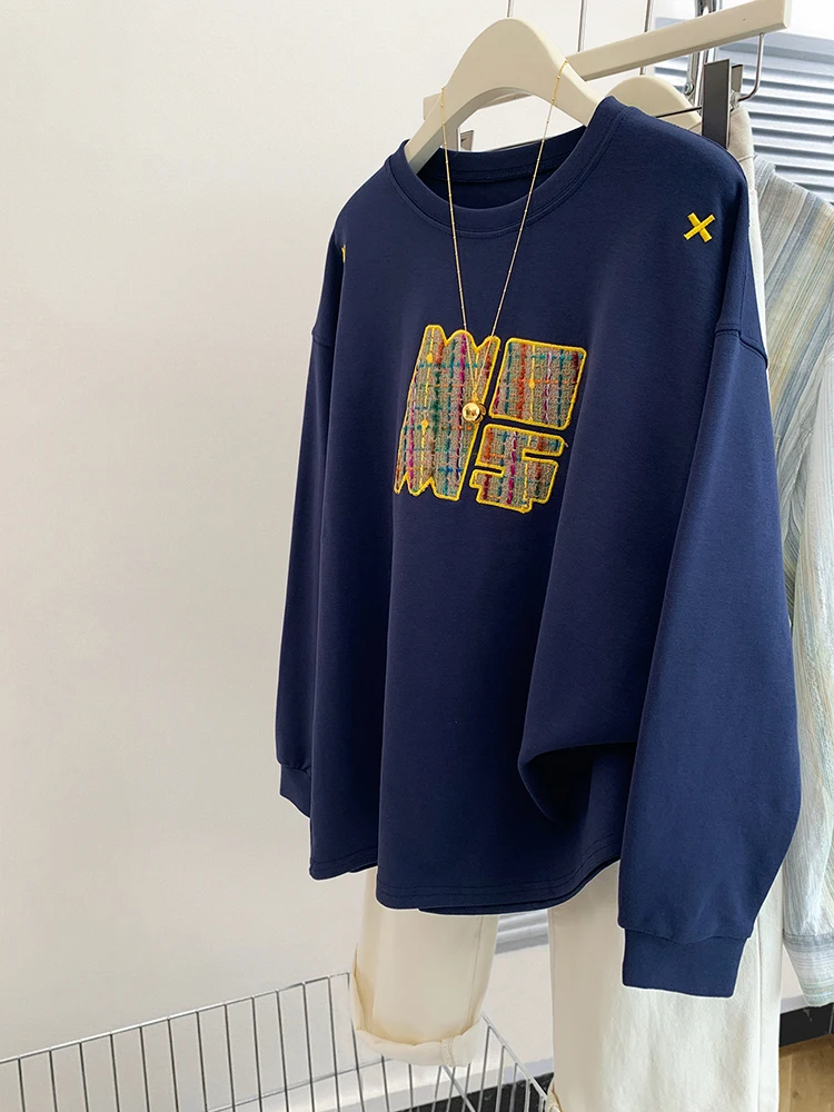 2024 jesień nowa bluza z kapturem z okrągłym dekoltem topy damskie Design Sense niszowy luźny sweter Casual wszechstronne bluzy