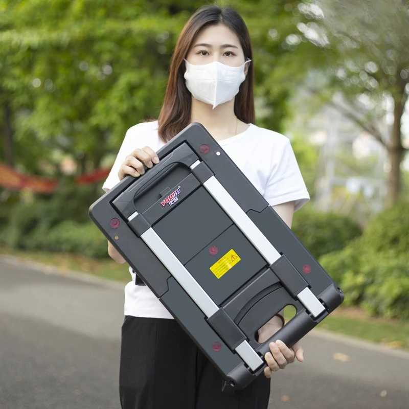 Faltbarer tragbarer Handwagen, leichter Mehrzweckwagen mit Rädern für den Einkaufs- und Transport von Gegenständen in Hausgarten