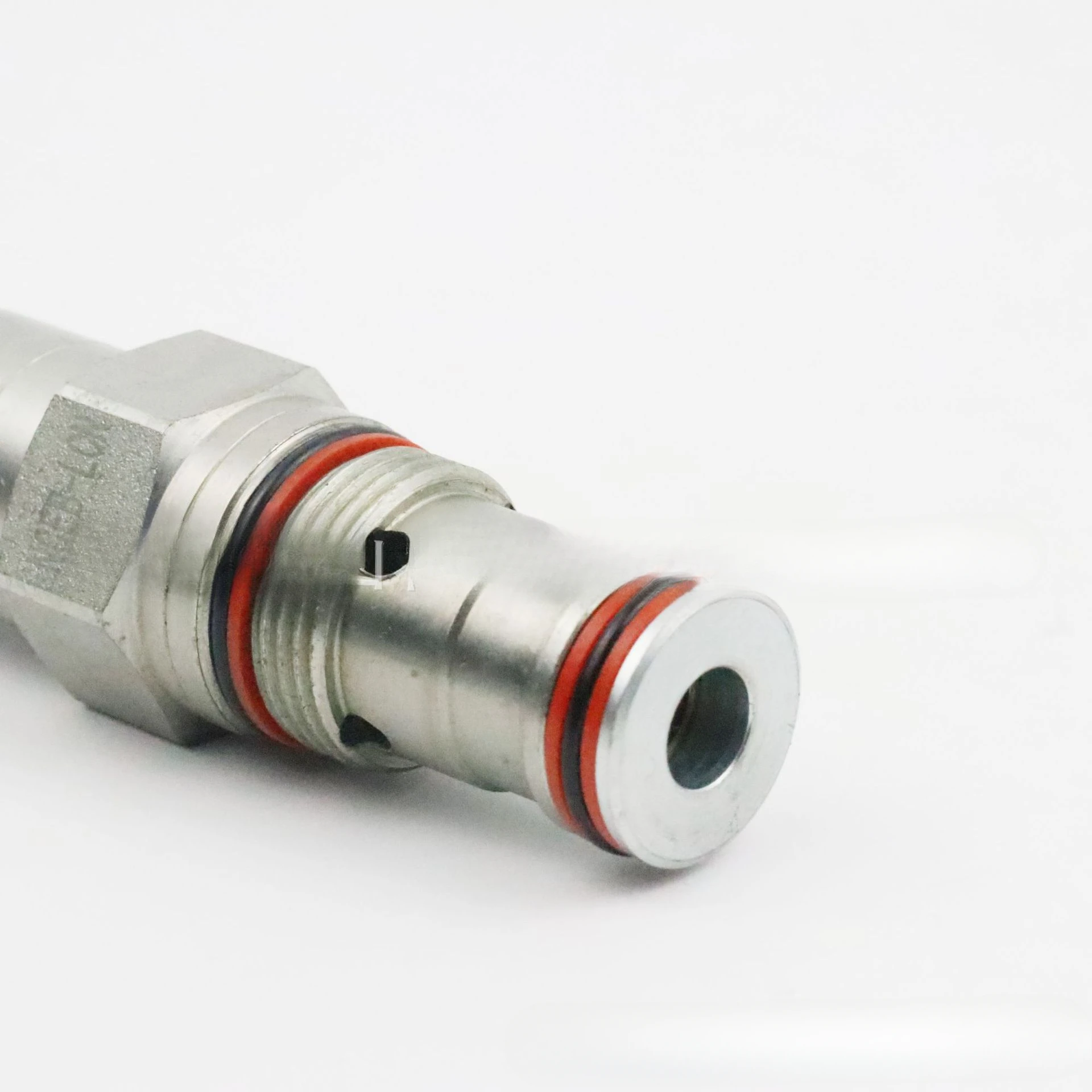 NCEB-LCN Needle Valve with Reverse Check Valve Flow Rate: 45 L/min. (6,4 Mm)