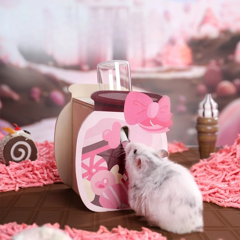 Mainan Tempat Persembunyian Gaya Toko Permen Hamster Dekorasi Kandang Platform Tangga Roda Lari Aksesori Rumah Taman Bermain Hewan Peliharaan Kecil Desain Lucu