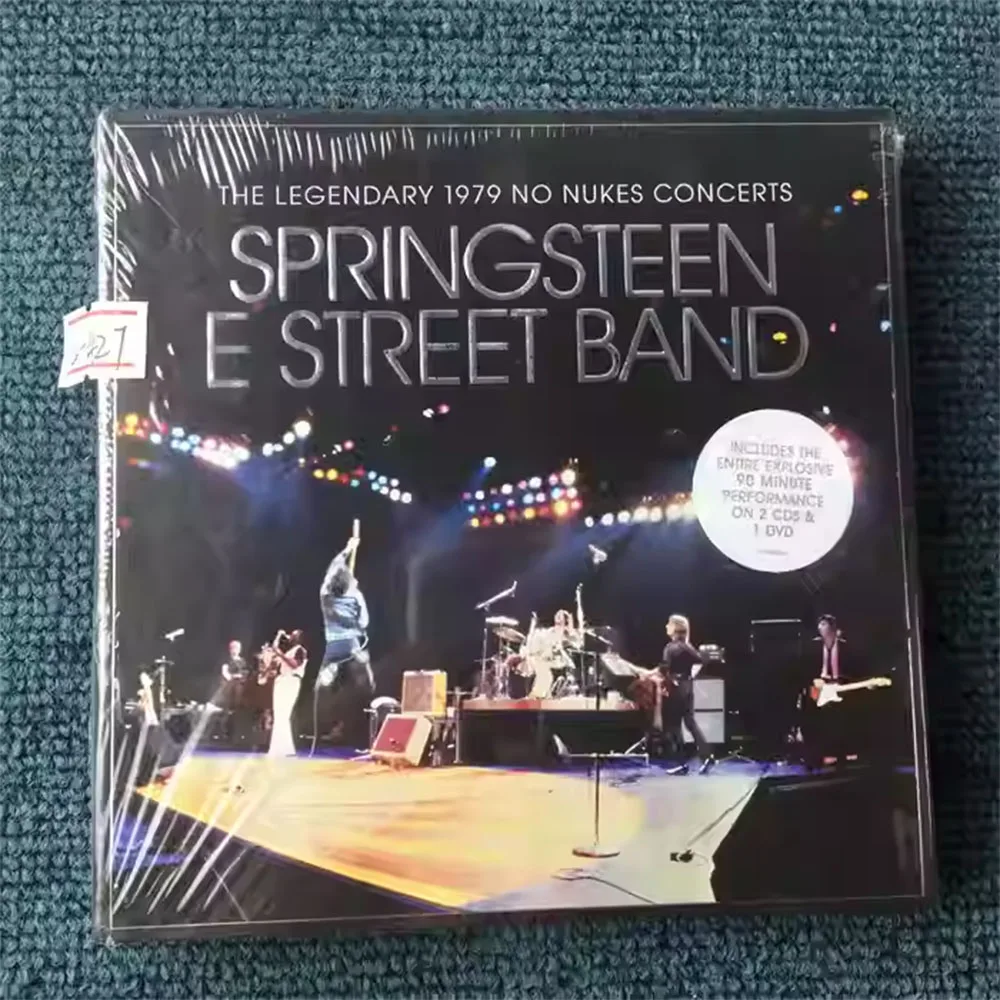CD Este é o álbum ao vivo com o título de "The Legendary 1979 No Nukes Concerts" da lenda do rock americano Bruce Springsteen & The E