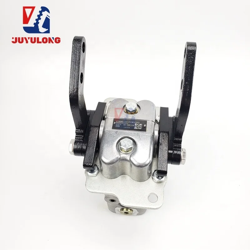 JUYULONG Hot Sale for Komatsu PC30 56 60 120 130 200 360 450-6-7-8 Walking pedal valve assembly 702-16-04250 Machinery Parts