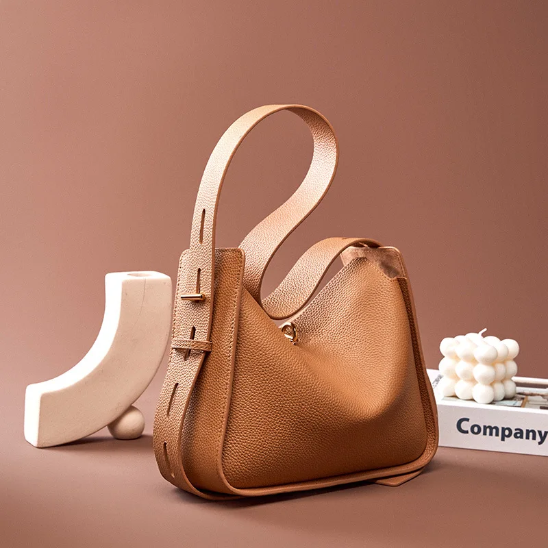 

2026 New Niche Design Handbag Light Luxury High-end Tote Bag Women's Large-capacity Bag Underarm Bag