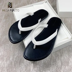 Simple Style Concise Flip Flops Cool Summer Casual Fashion Flat Walking Shoe Beach Holidays Black White Brand Name New Sandal