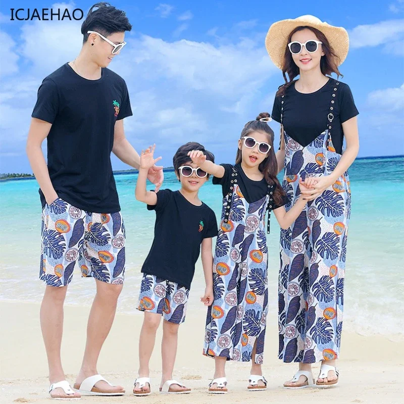 

Mom Daughter Father Son Family Matching Outfits Beach Vacation Tropical Print Family Dresses Clothes Set Summer Seaside Holiday