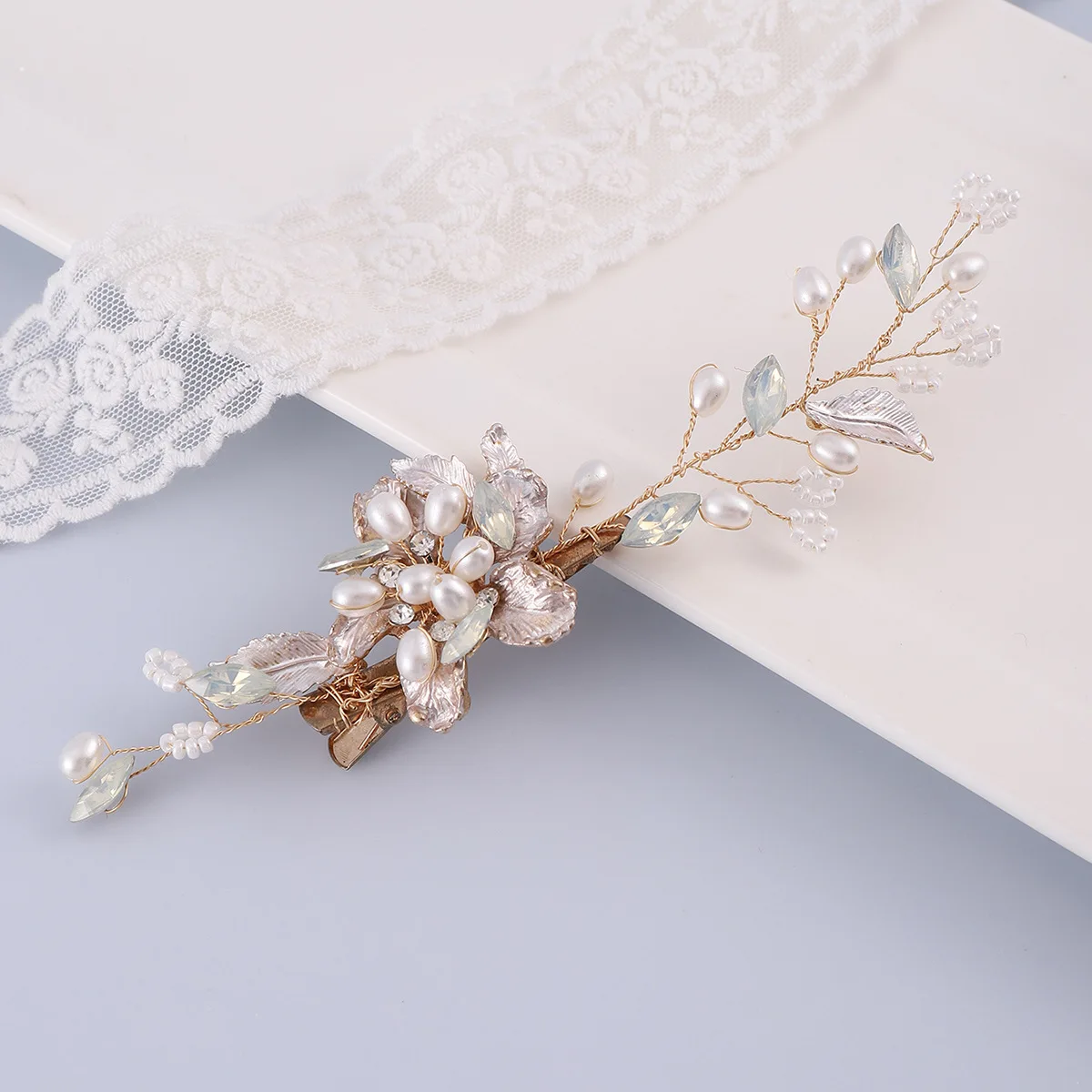 Hot Selling Bride Wedding Accessories Alloy Pearl Edge Clip Side Clip Headwear Wedding Banquet Hair Clip Hair Accessories