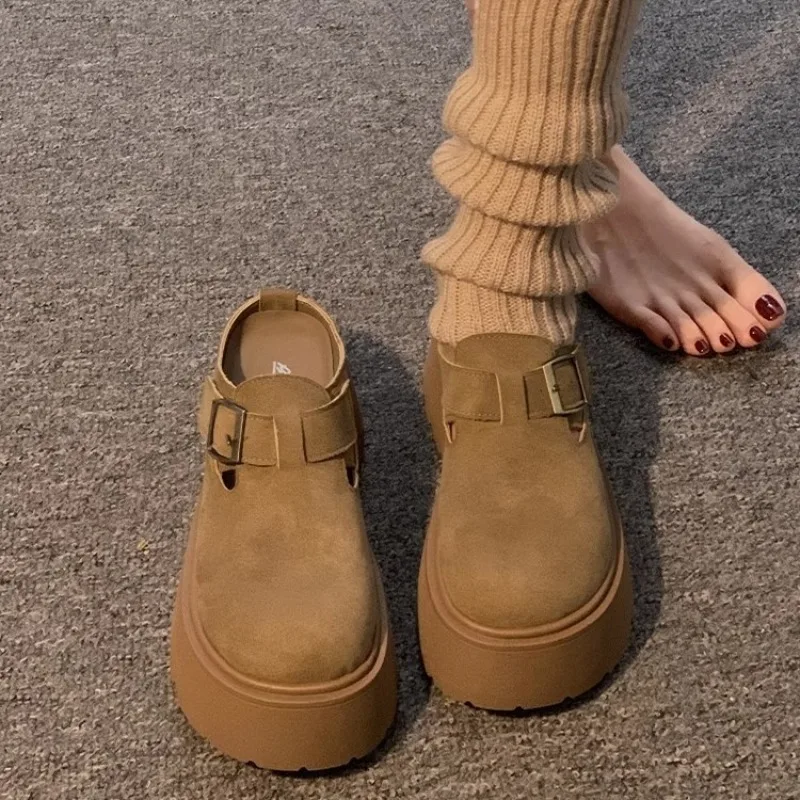 Leniwe ubrania na zewnątrz Baotou damskie półkapcie 2025 wiosna nowe grube podeszwy zwiększenie wysokości 8CM jednoetapowe sandały