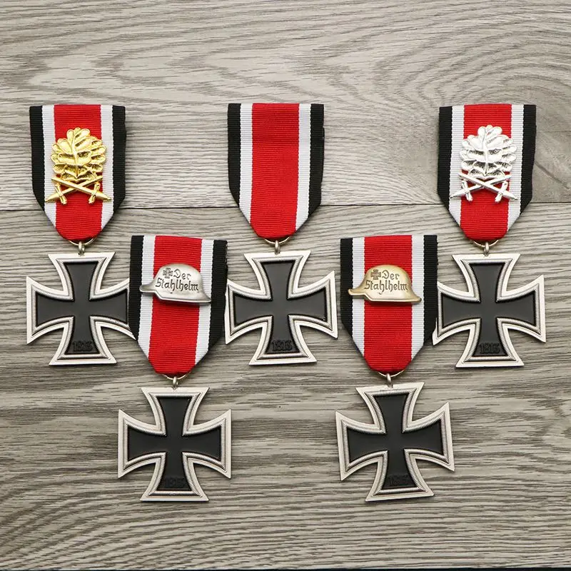 الحديد الصليب شارة الدرجة الثانية أوراق البلوط خوذة قلادة ميدالية دبوس الأمان نمط الشريط ميدالية شارة الديكور الحرف