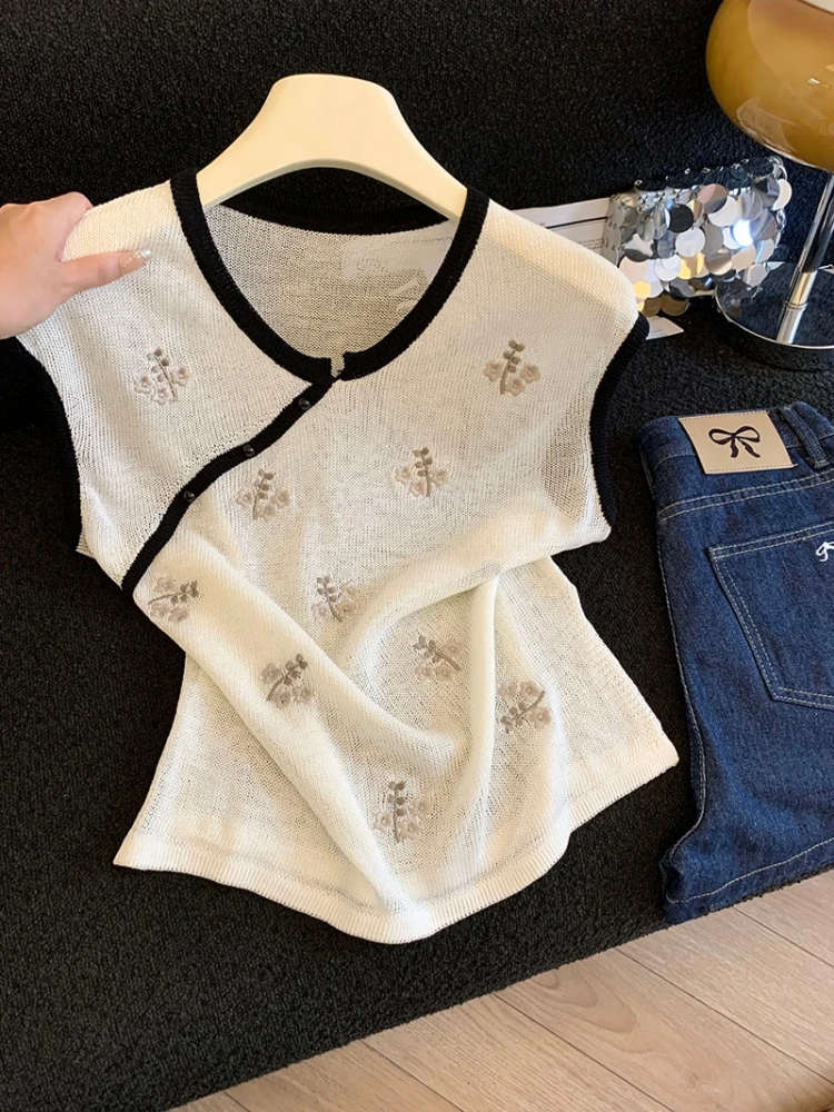 

Embroidered round Neck Sleeveless Knitted Top Women's Fashionable Ageless Summer New Style Self-Keeping Chinese Style Blouse