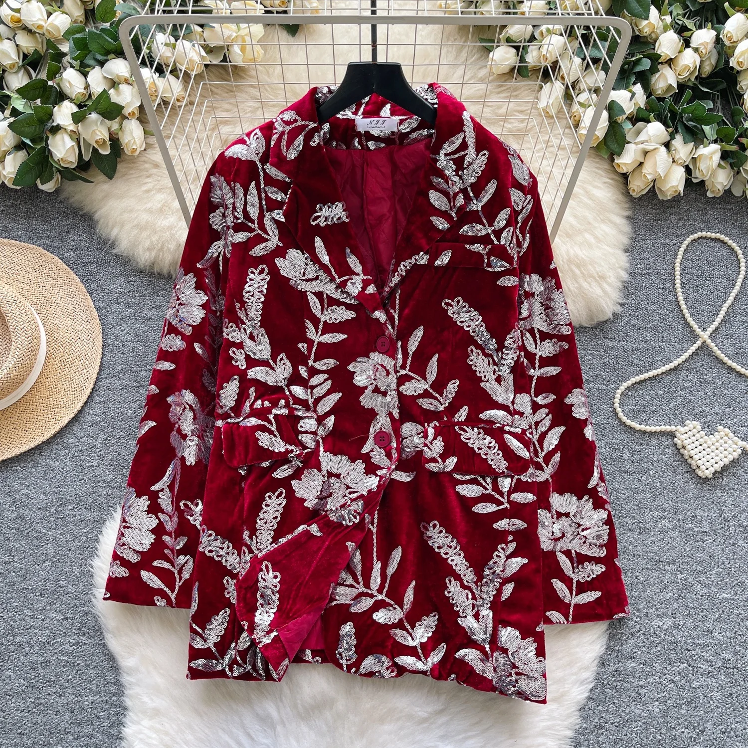 سترة نسائية كلاسيكية من Clothland مطرزة بالترتر وأكمام طويلة لامعة سترة نسائية مخملية CB221 #1