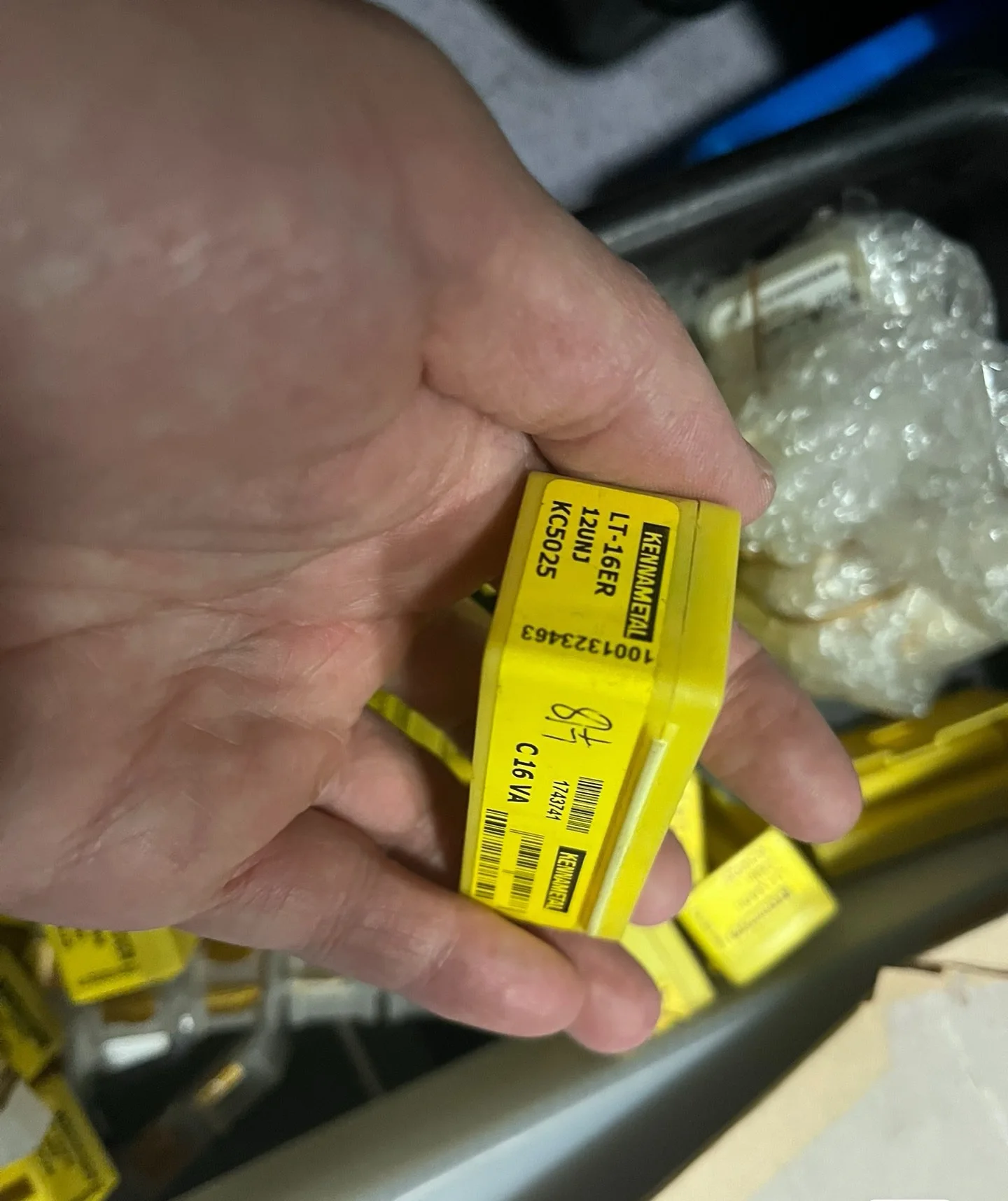 

Hard alloy cutting blades LT-16ER3.0ISO KC5025