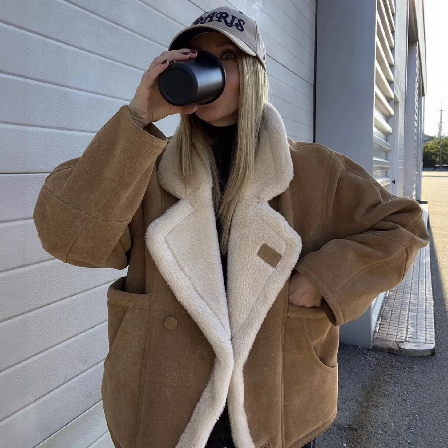 

Retro Fleece Women's Winter Suede Jacket Round Neck Big Pockets Button Lamb Coat For Female Heavyweight Windproof Lady's Outwear